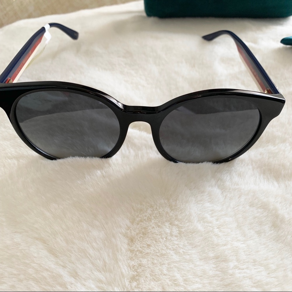 Gucci sunglasses - Picture 2 of 6
